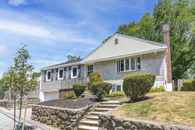 Building Photo - 181 Moss Hill Rd
