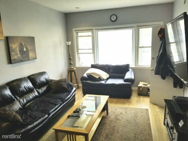 Foto del edificio - 519 N Marshfield Ave