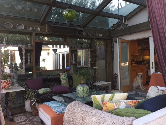 Lounge area under glass off kitche - 1136 8th St