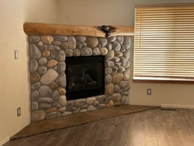 Building Photo - Bright & Spacious 3BR/2BA Home in SE Bend – Prime Location!