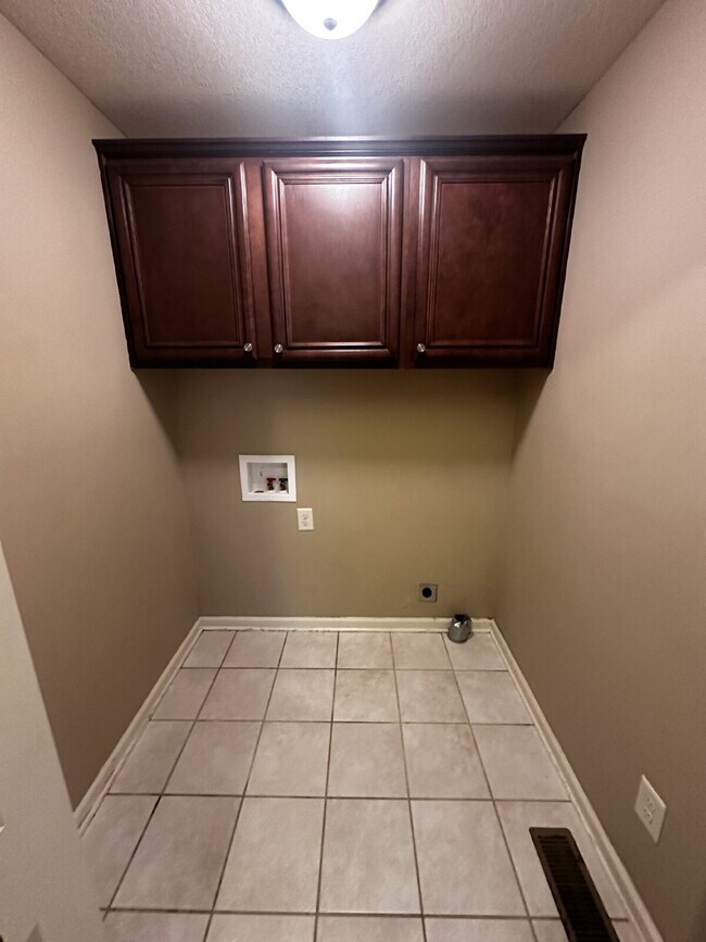 Foto del edificio - 3462 Southwood Dr