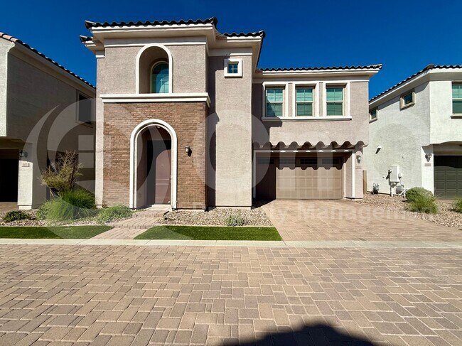 Building Photo - 685 N Bay Dr