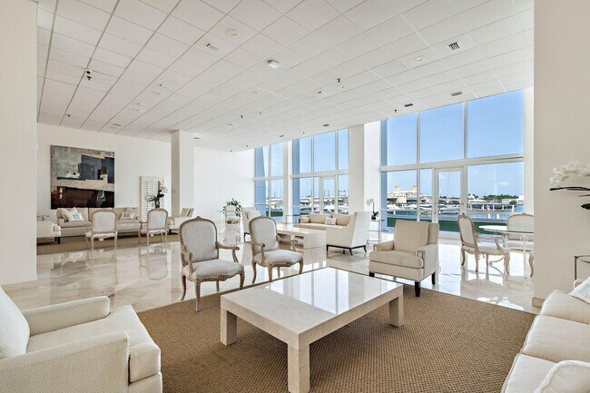 Foto del edificio - 400 N Flagler Dr