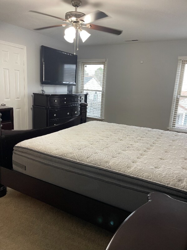 Foto principal - 4741 Woods Edge Rd