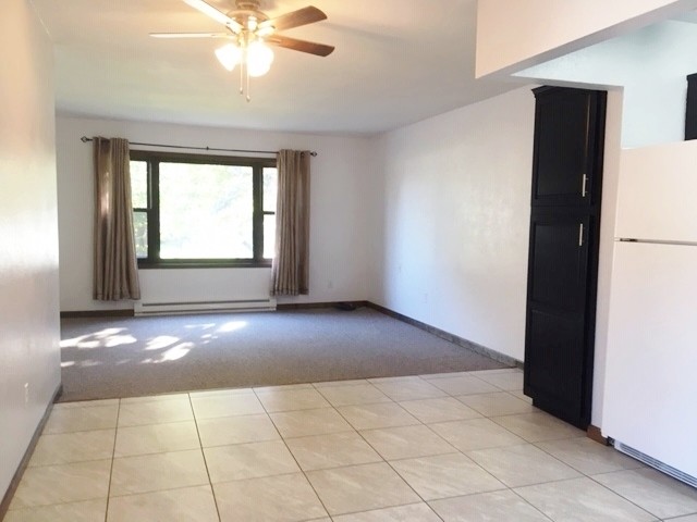 living room - 525 Oakridge Ln