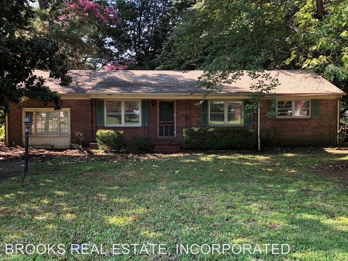 Primary Photo - 3 br, 1.5 bath House - 110 Brookwood Drive