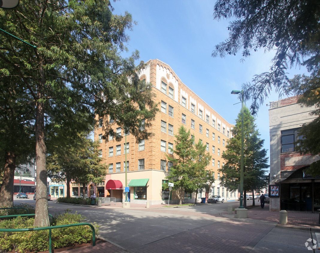 Primary Photo - Evangeline Elderly Apartments