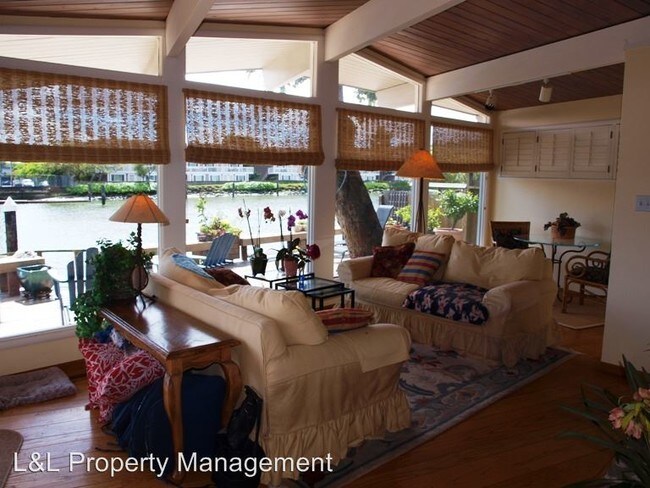 Foto del edificio - 16 Harbor View Ct