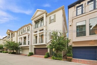 Building Photo - 9609 Pemberton Cres Dr