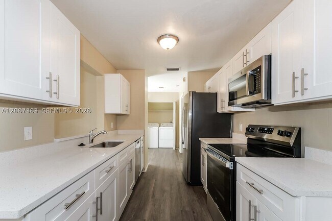 Foto del edificio - 5583 Cynwyd Cir