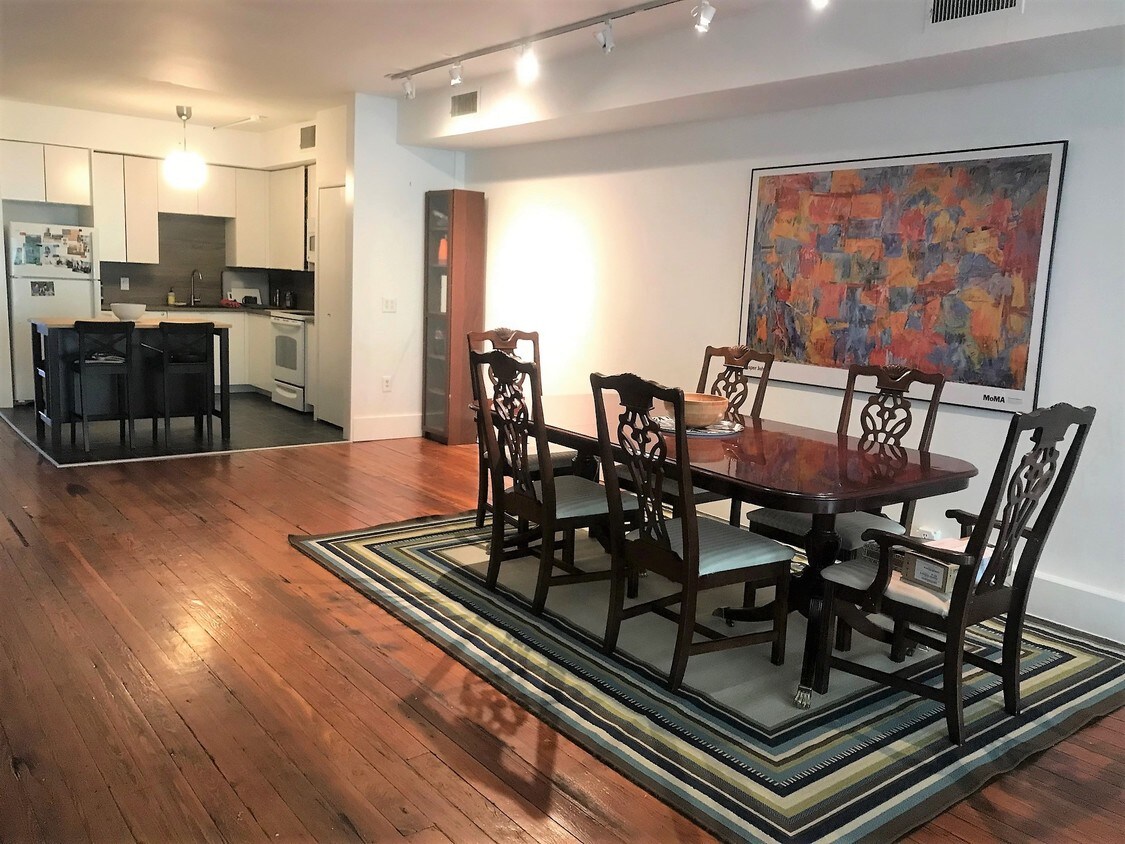 Foto principal - 118 N 3rd St