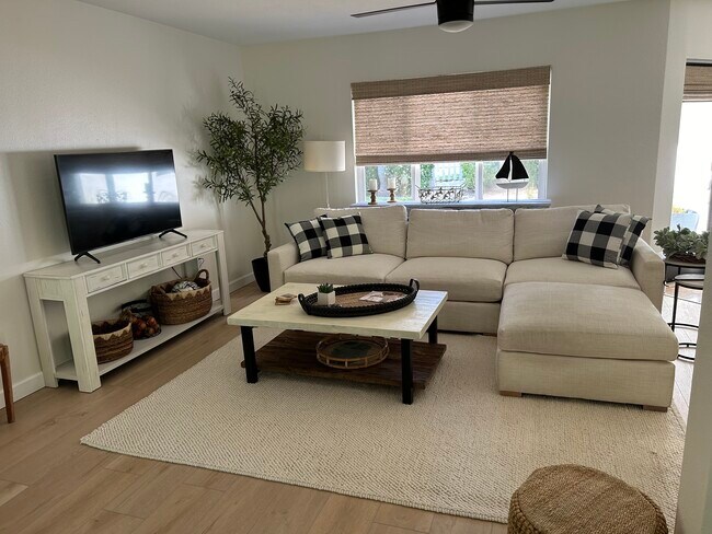 Loving Room - 4815 3rd Ave NW