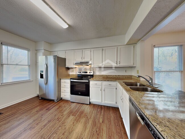 Foto del edificio - 13029 Greycrest Dr