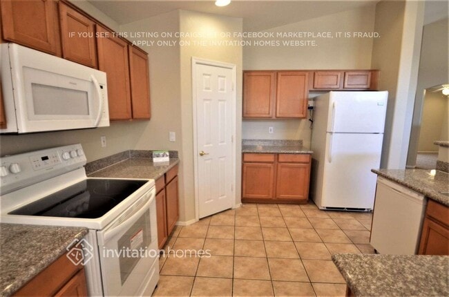 Building Photo - 8606 W Chickasaw St