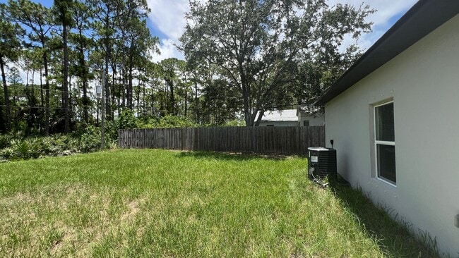 Building Photo - Beautiful 3 Bedroom, 2 Bathroom Home in Pa...