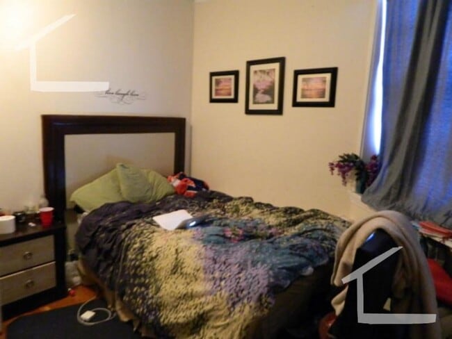 Building Photo - 314 St Paul St