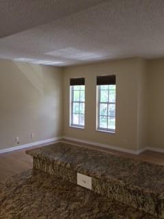 Building Photo - 1010 Lake Shore Dr