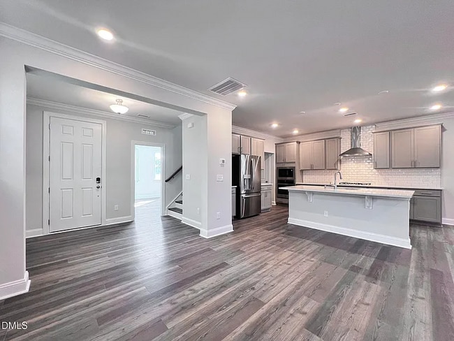 Building Photo - 304 Canyon Spring Trl