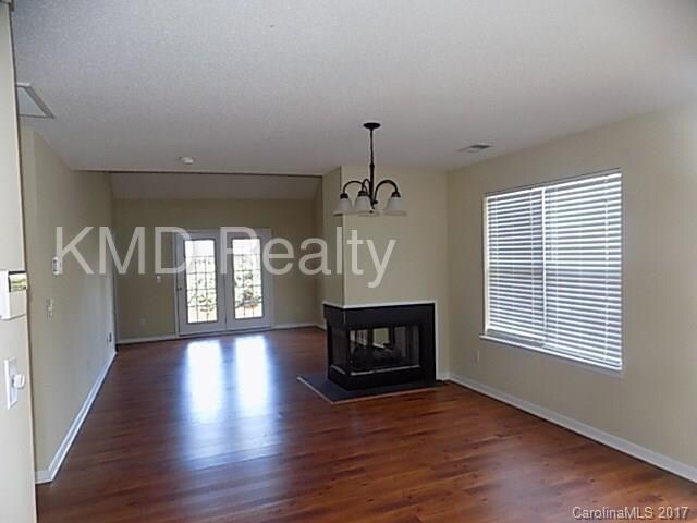 Foto del edificio - 10206 University Park Ln
