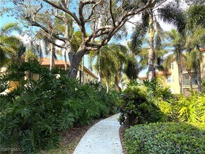 Building Photo - 8940 Colonnades Ct E