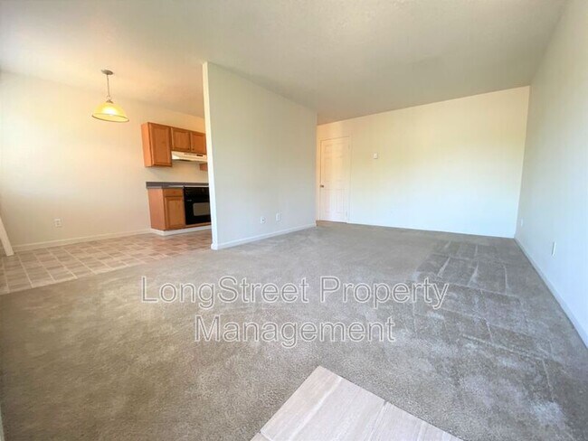 Foto del edificio - 4212 SE 15th Ave