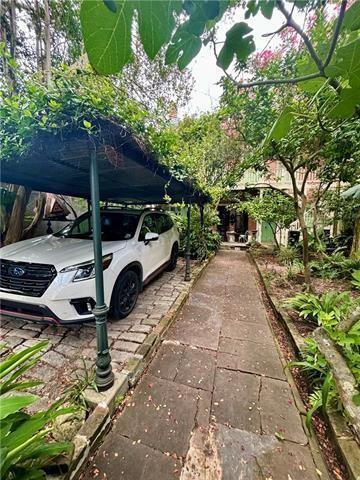 Foto del edificio - 837 Governor Nicholls St