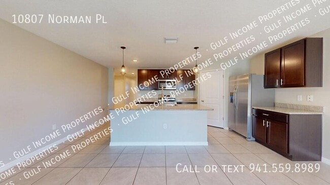 Building Photo - 10807 Norman Pl