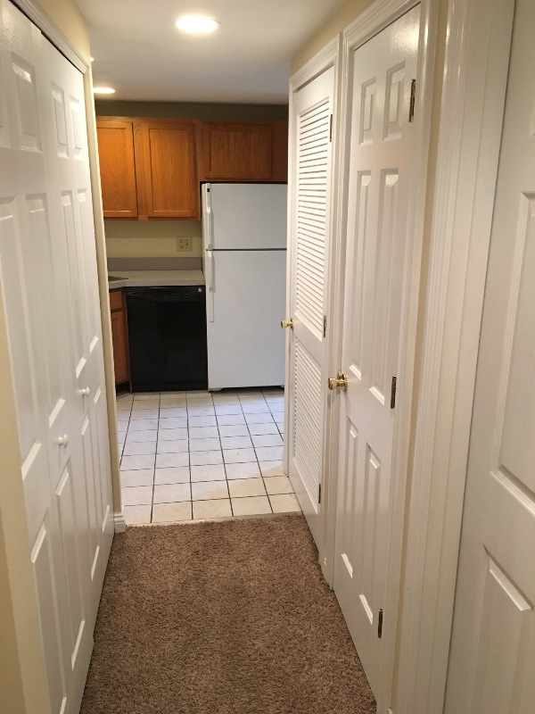 Building Photo - 973 Windsor St