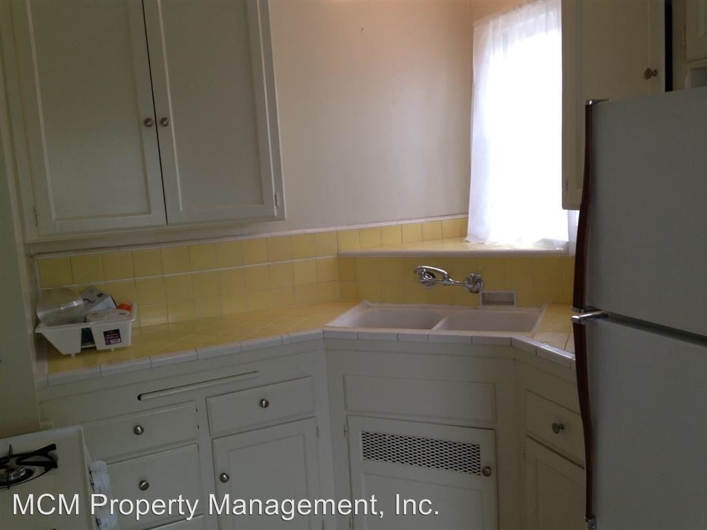 Primary Photo - 11682 Darlington Ave