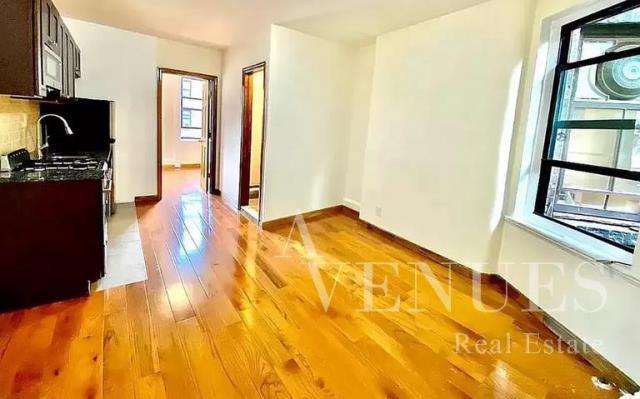 Foto principal - 2 bedroom in New York NY 10003