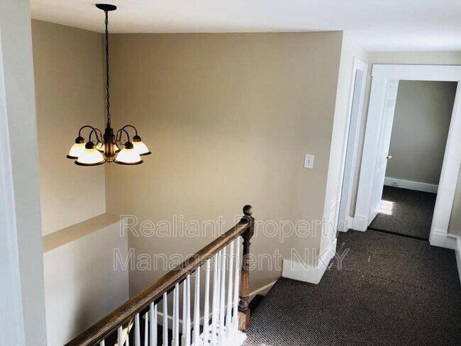 Foto del edificio - 224 E 4th St