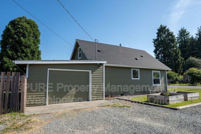 Foto del edificio - 631 S Anacortes St