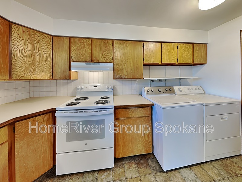 Primary Photo - 8808 N Calispel St