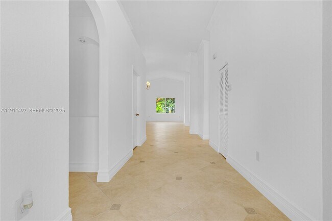 Foto del edificio - 5334 NW 111th Ct