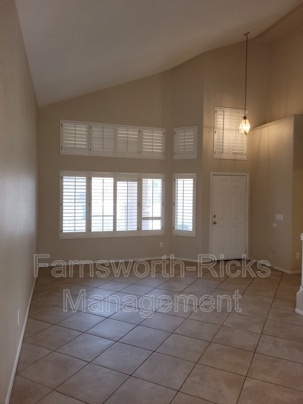 Foto del edificio - 1270 W Flintlock Way