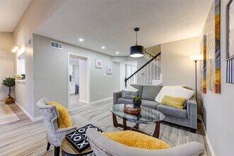 Building Photo - 7373 Antoine Dr