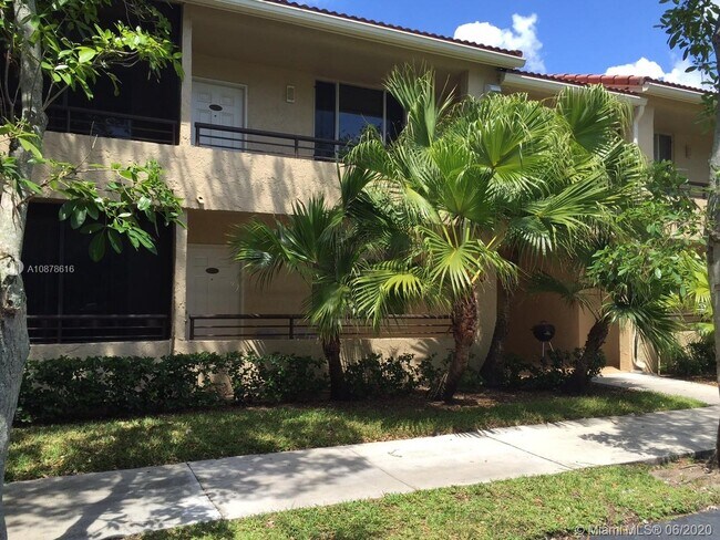 Foto del edificio - 831 Lyons Rd