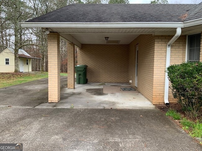 Foto del edificio - 1781 Floyd Springs Rd NE