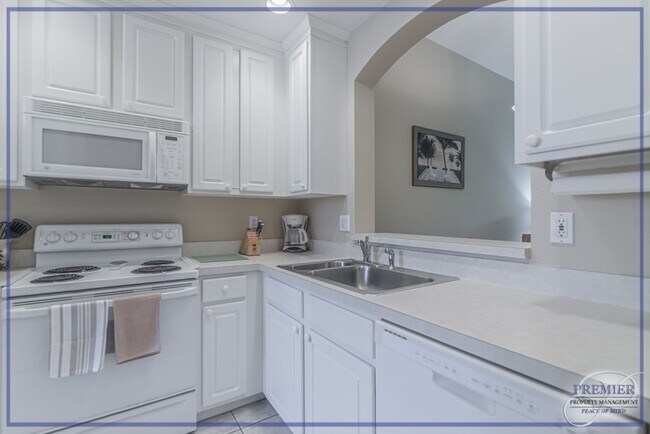Building Photo - ***3 BEDROOM and 2 1/2 BATH***PRESERVE AT THE SHORES***1 CAR GARAGE***