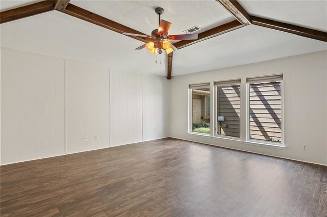 Building Photo - 9712 Summerhill Ln