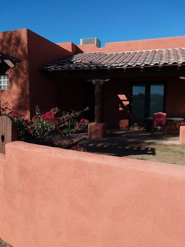 Foto del edificio - 16951 S Avenue 3 1/2 E