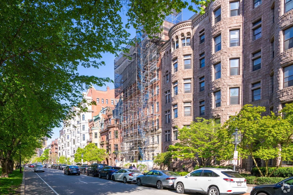 Primary - 180 Commonwealth Ave