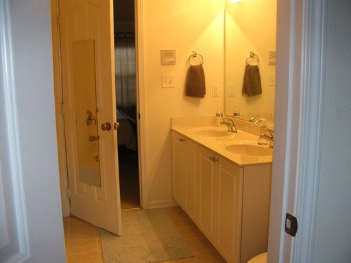 Building Photo - 228 Hunslet Cir