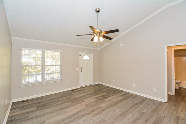 Building Photo - 314 Timberglen Dr