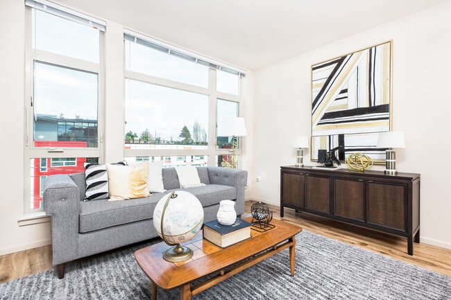 Building Photo - The Hayes on Stone Way