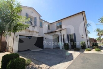 Building Photo - 9928 E Tahoe Ave