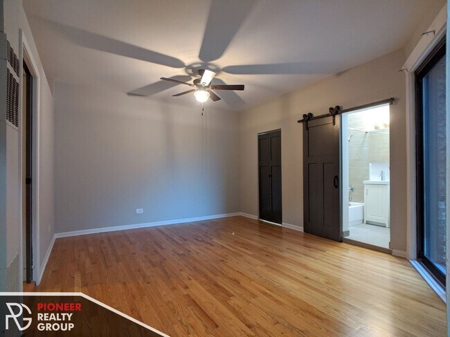 Foto del edificio - 4242 N Sheridan Rd