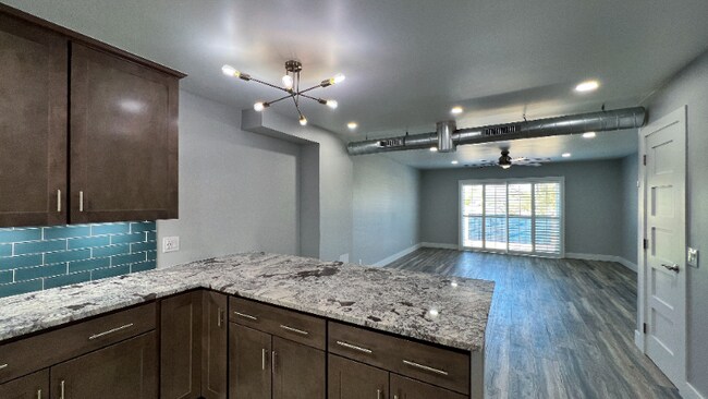 Foto del edificio - 1110 Sherwood Ln