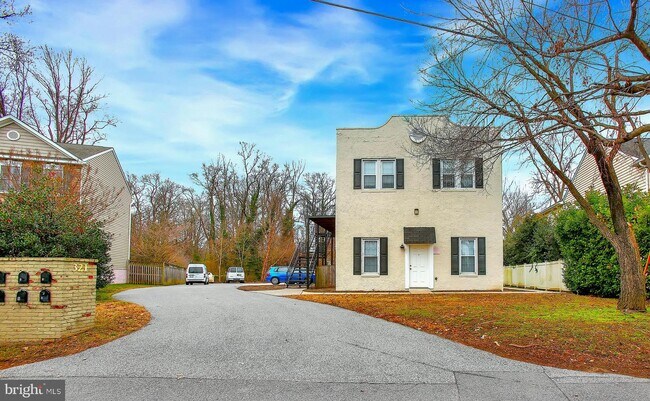 Building Photo - 321 Magothy Rd
