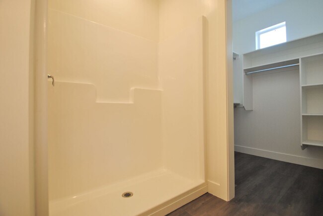 Foto del edificio - Convenient Tremonton Living | 3-Bed Townhome with Amentities